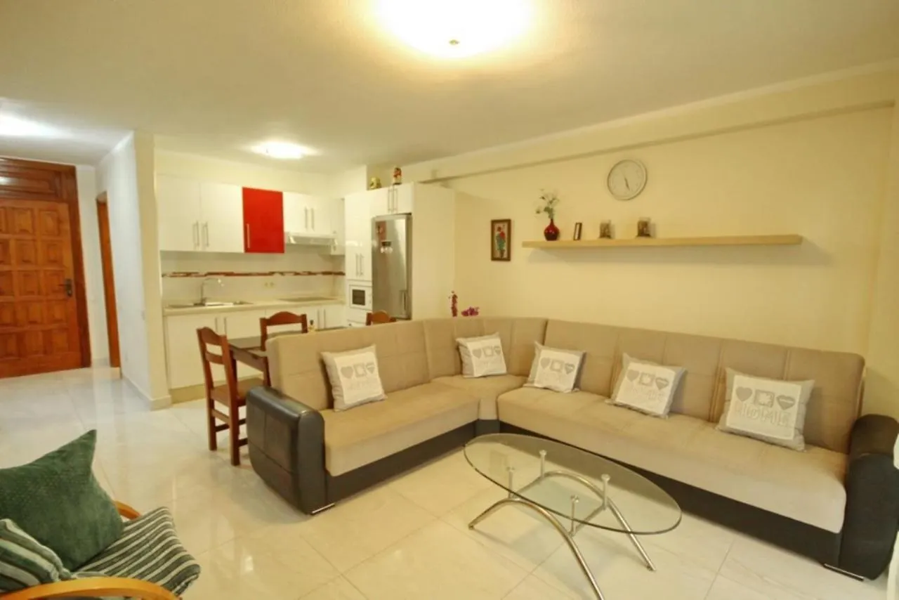 Two Bedroom Apartment In Beachfront Complex With Pool In Playa De Las Americas. 0*, Playa de las Americas (Tenerife) Spain