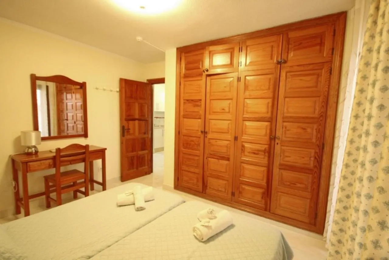 Two Bedroom Apartment In Beachfront Complex With Pool In Playa De Las Americas.